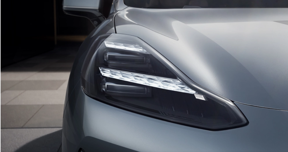 Starburst Headlights | Inspired by contemporary luxury jewelry design