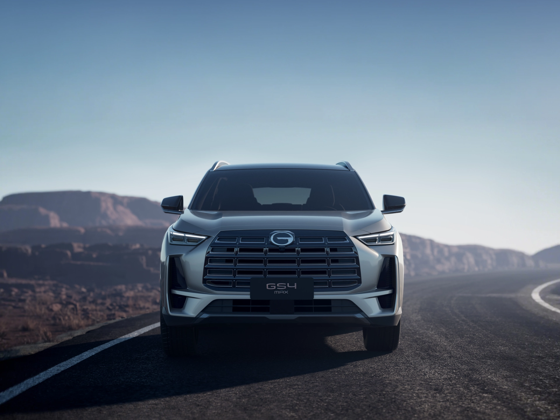 سيارة SUV فائقة الأمان والراحة المطلقة